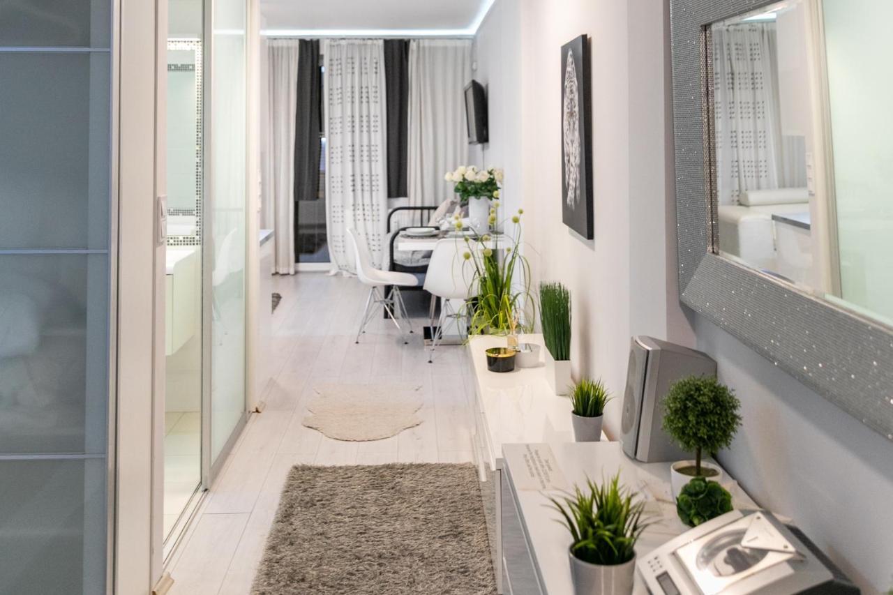 Castle Apartment In The Center บูดาเปสต์ ภายนอก รูปภาพ